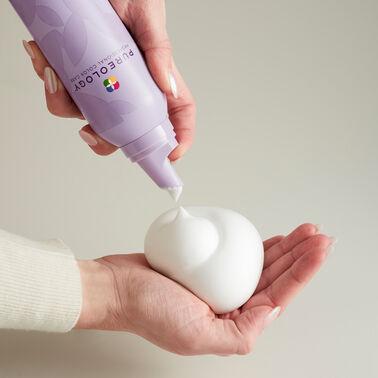 Style + Protect Weightless Volume Mousse - Style + Protect | L'Oréal Partner Shop