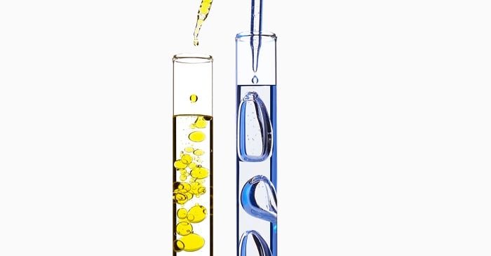Advances system formulated with Hyaluronic Acid and Vitamin C+E for hair fiber repair.